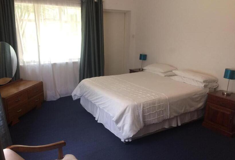 اتاق استاندارد, Hillside Manor