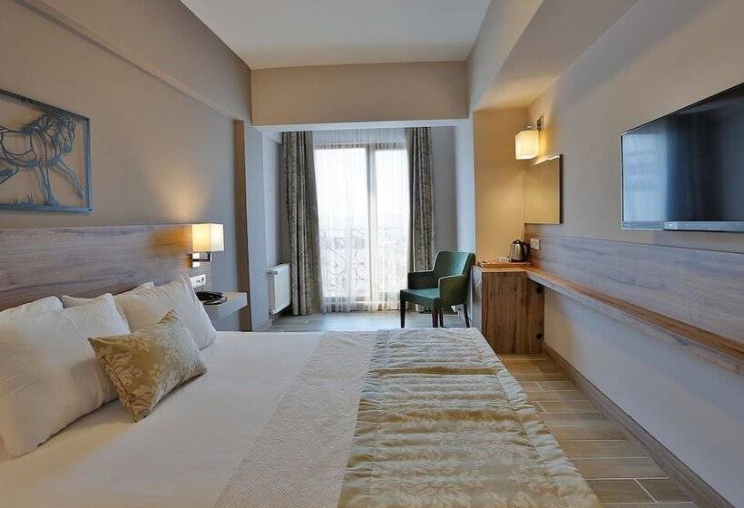 اتاق استاندارد با چشمانداز دریا, Kule