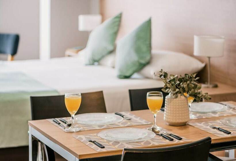 חדר סטודיו סטנדרד, La Vela