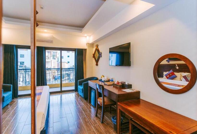 اتاق سوپریور با چشمانداز شهر, Sapa Charm