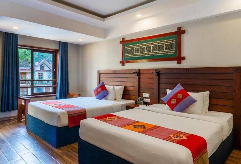 اتاق سوپریور با چشمانداز شهر, Sapa Charm