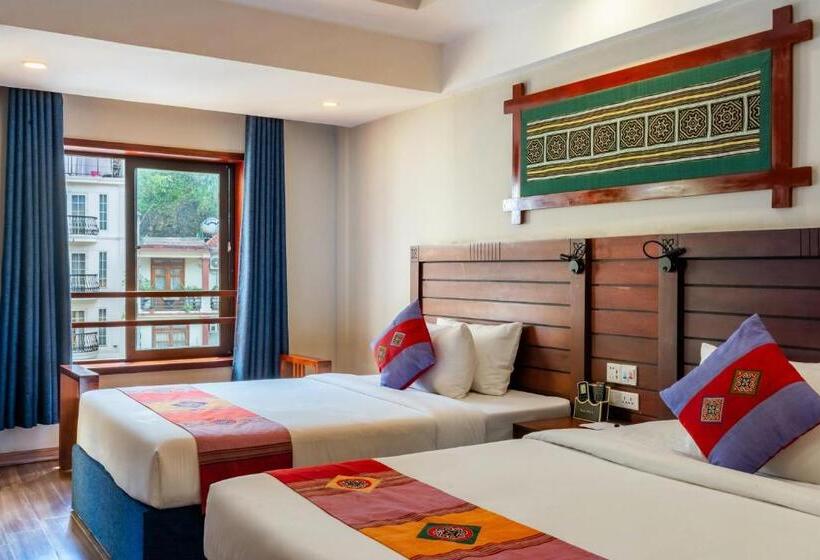 اتاق سوپریور با چشمانداز شهر, Sapa Charm