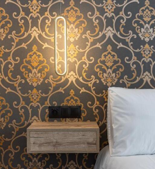 スタンダードルーム, The Orange House Boutique Hotel And Upstairs Rooftop Bar   Brand New