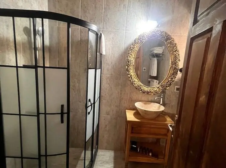اتاق استاندارد, Urgup Konak