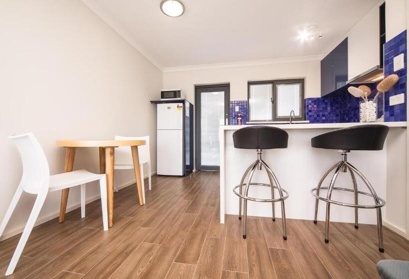 Апартаменты Superior 1 Спальня, Batavia Apartments