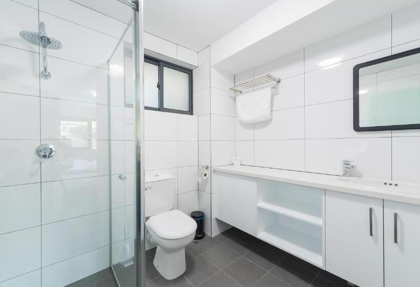 דירת חדר סופריור, Batavia Apartments