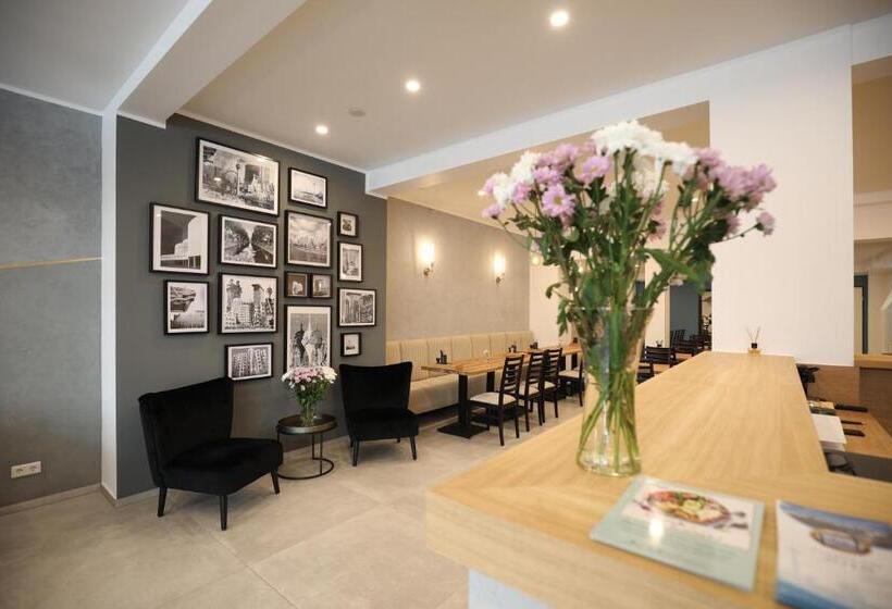 اتاق لوکس با تخت بزرگ, Sleep Inn Dusseldorf