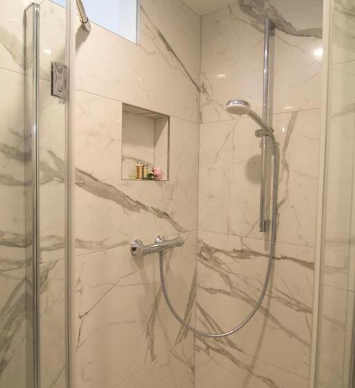 חדר סופריור יחיד, Sleep Inn Dusseldorf