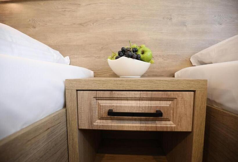 חדר סופריור יחיד, Sleep Inn Dusseldorf