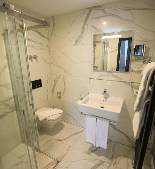 סוויטת ג'וניור עם טרסה, Sleep Inn Dusseldorf