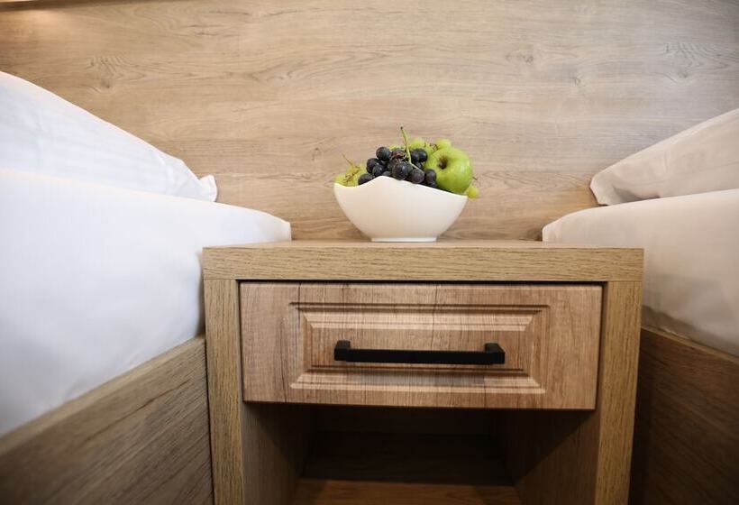 חדר סופריור יחיד, Sleep Inn Dusseldorf