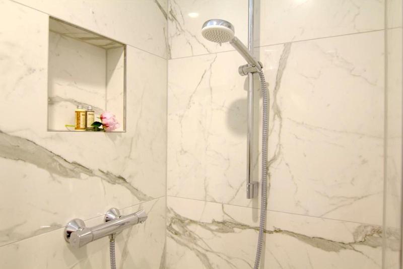 חדר דחוקס עם מיטת קינג, Sleep Inn Dusseldorf