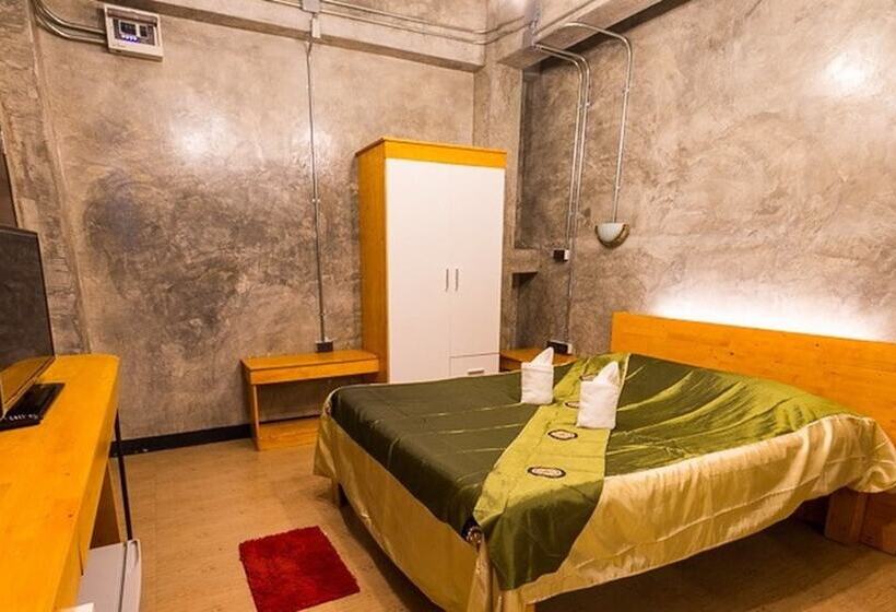 豪华房间, Lm Hostel