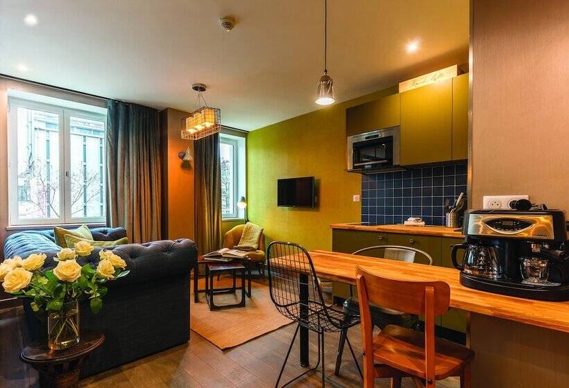 Suite Premium, Be You Luxury Apart Hôtel Paris