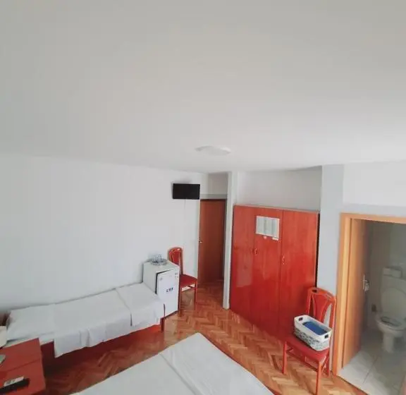 バルコニー付きスタンダードトリプルルーム, Guesthouse Varnica