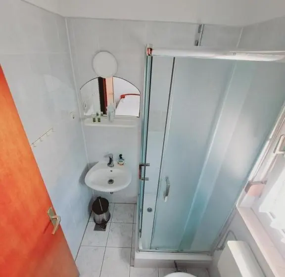 スタンダードルーム, Guesthouse Varnica