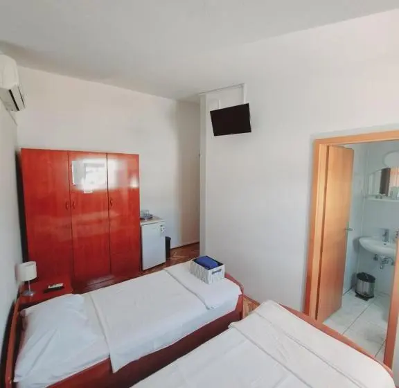 スタンダードルーム, Guesthouse Varnica