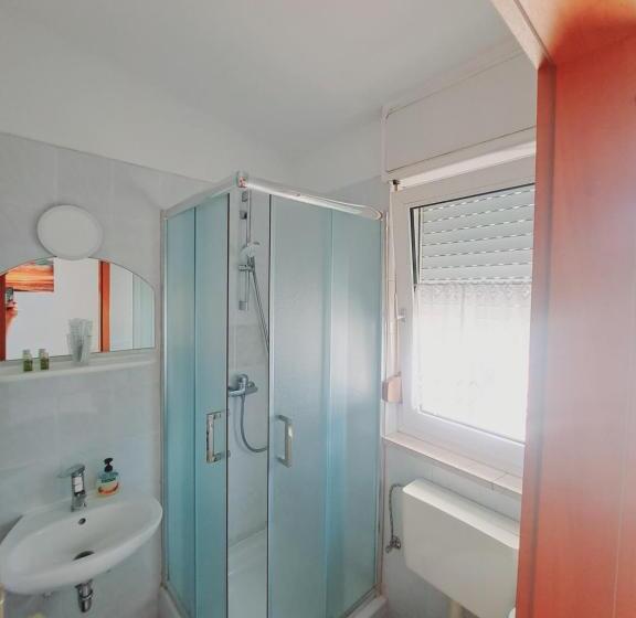 اتاق استاندارد, Guesthouse Varnica