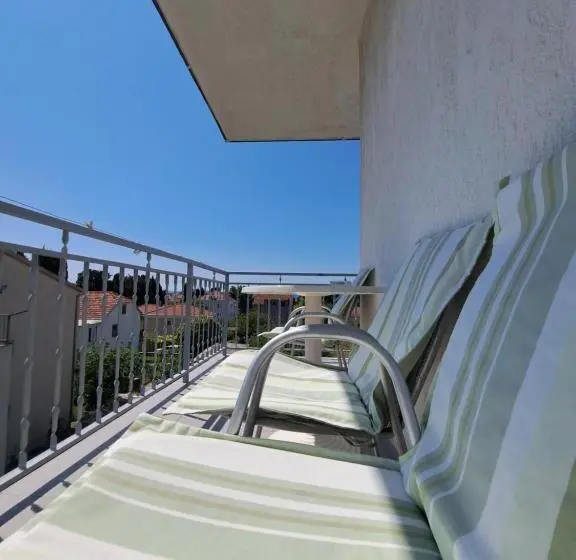 海の見える2ベッドルームアパートメント, Guesthouse Varnica