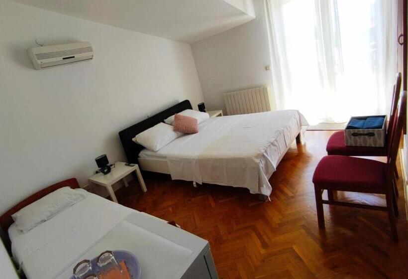 اتاق سه نفره دلوکس با چشمانداز دریا, Guesthouse Varnica