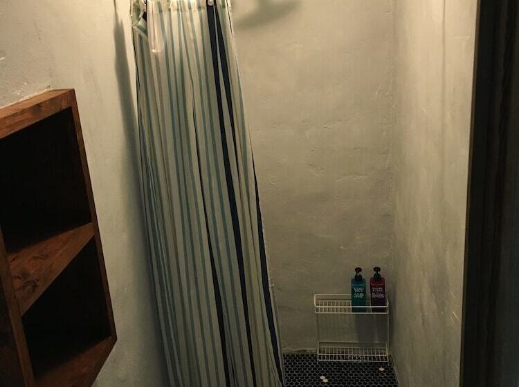 공동 객실, Onomichi Guest House Miharashitei