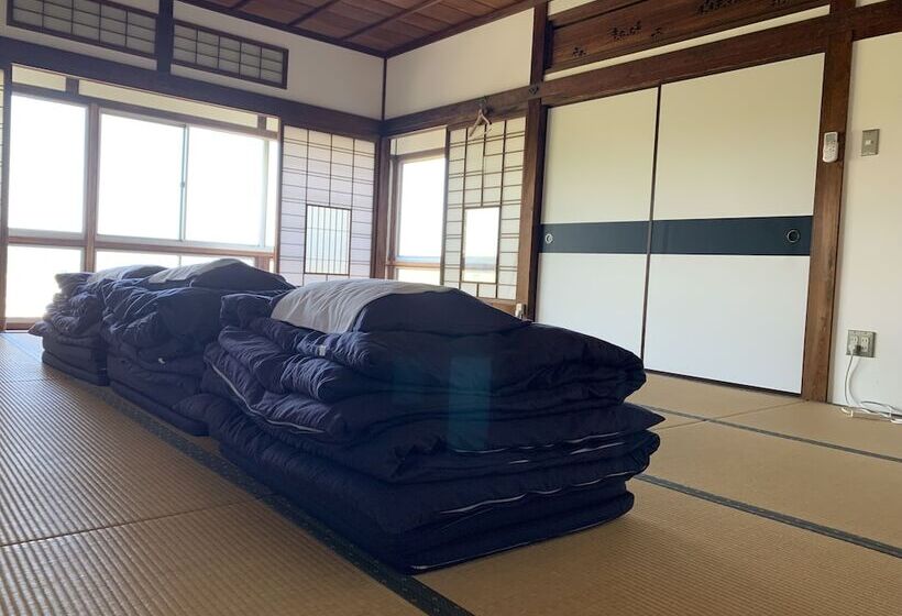 공동 객실, Onomichi Guest House Miharashitei