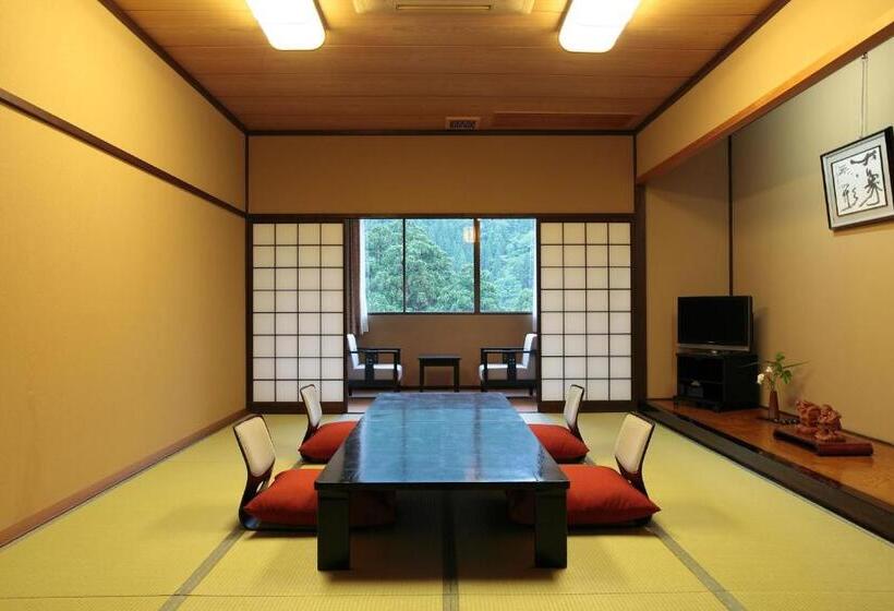 スタンダードルーム, Sanrakuen