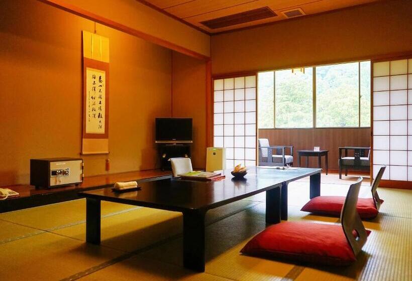 スタンダードルーム, Sanrakuen