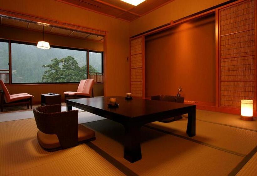 スーペリアールーム, Sanrakuen