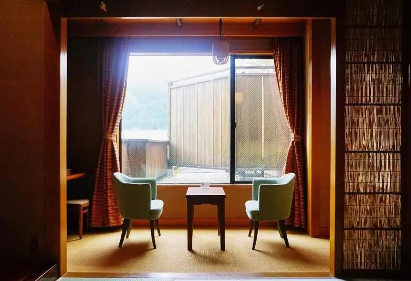 スタンダード４人部屋, Sanrakuen