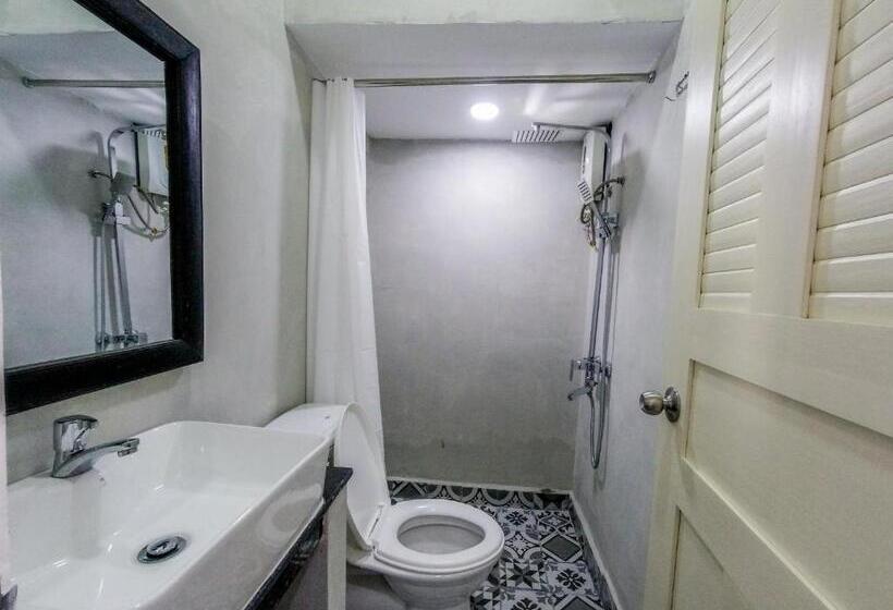 חדר סטנדרט, The Artist Residence