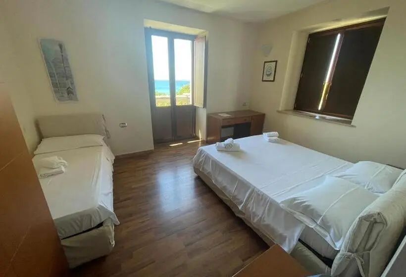 Triple Room Sea View, Villa Cerelis