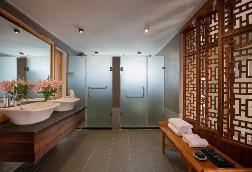 غرفة عائلية, Walden Lugu Lake Zen Retreat