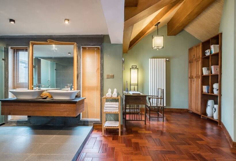 جناح ديلوكس, Walden Lugu Lake Zen Retreat