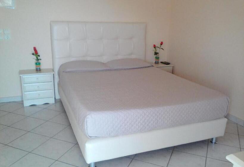 １ベッドルームアパートメント, Zoe's Studios