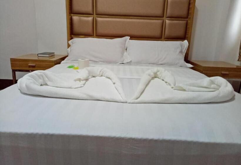 디럭스 룸, Meaco Hotel   Anilao