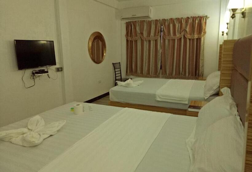 패밀리 룸, Meaco Hotel   Anilao