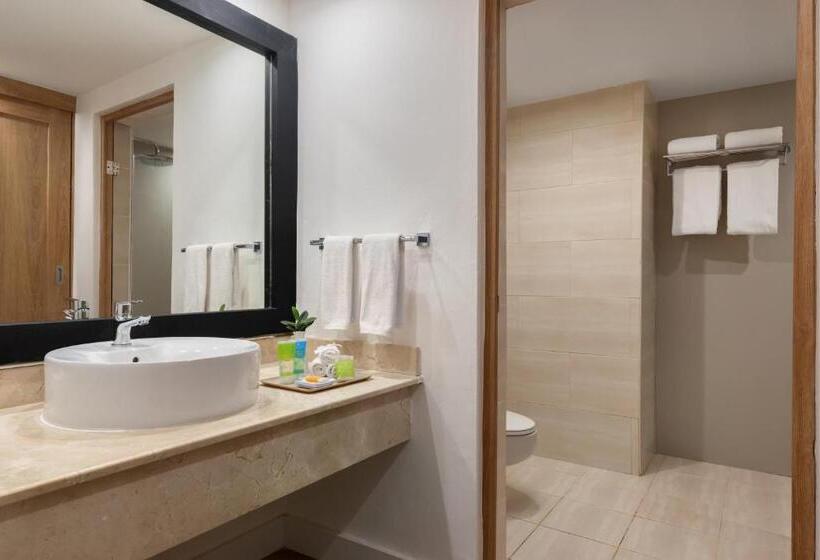 带大床的豪华间, Apartments Punta Cana by Be Live