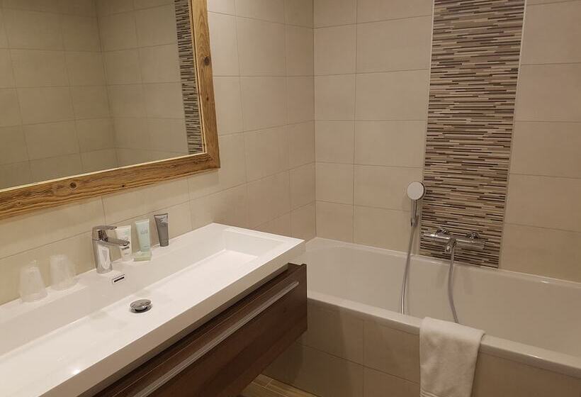 标准间带双人床, Chalet Marano Hotel Restaurant & Spa