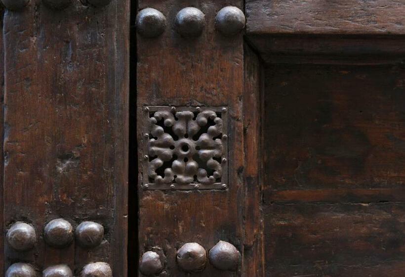 سوییت سوپریور, Corte Dei Neri