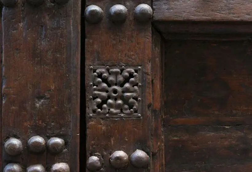 سوییت سوپریور, Corte Dei Neri