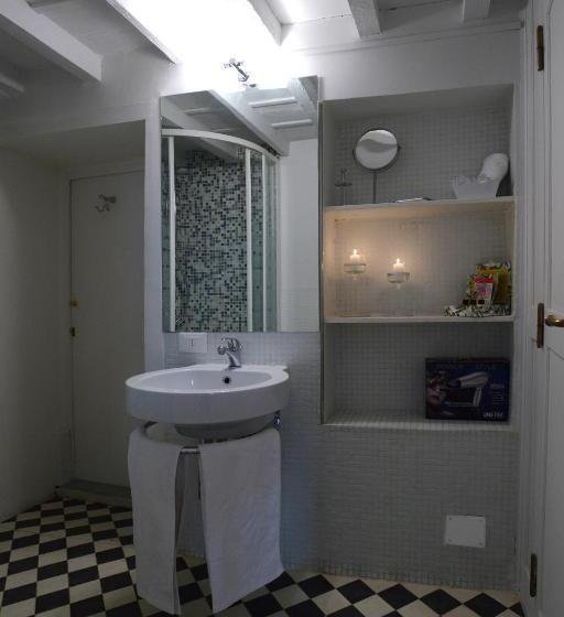 سوییت سوپریور, Corte Dei Neri