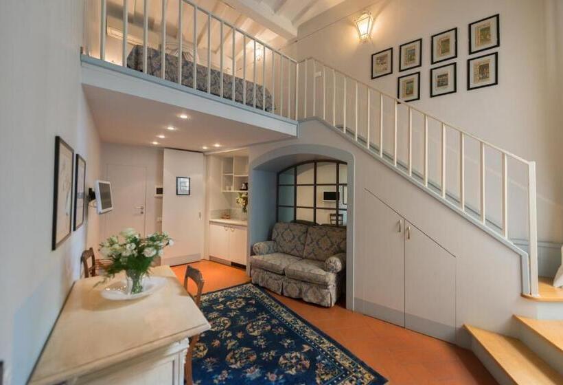 سوییت سوپریور, Corte Dei Neri