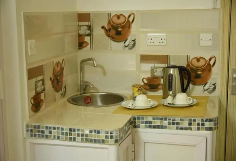 اتاق استاندارد با بالکن, Easy Stay Residence