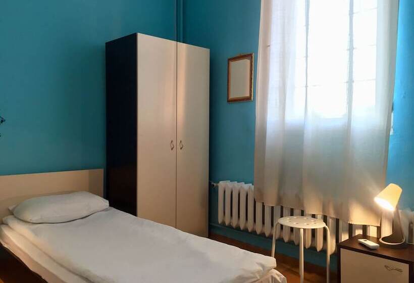 트리플 클래식 룸, Lo