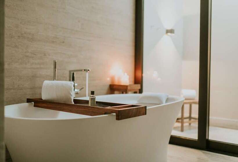 غرفه قياسيه سريرين مزدوجين, Montage Los Cabos