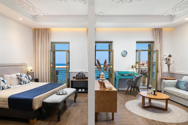 סוויטה, Elia Palatino