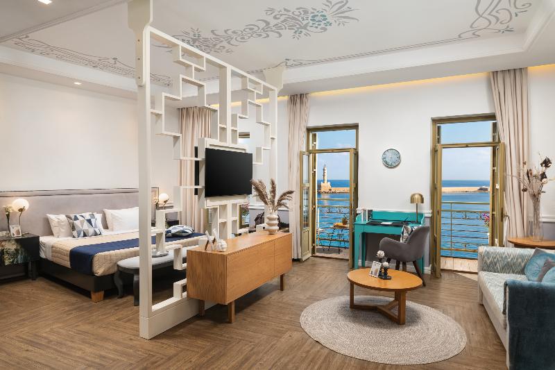 סוויטה, Elia Palatino