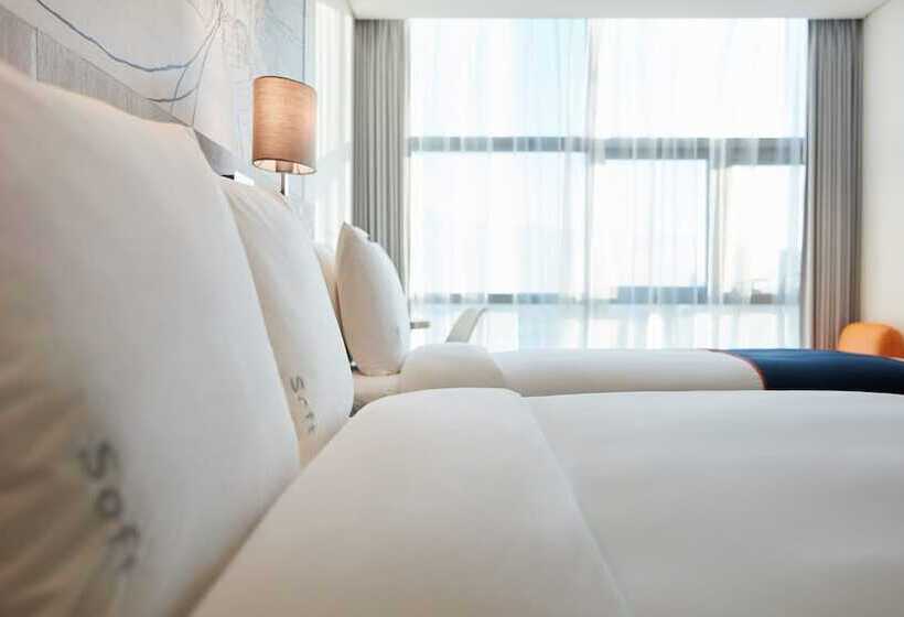 Camera Standard Letto Matrimoniale, Holiday Inn Express Seoul Hongdae, An Ihg