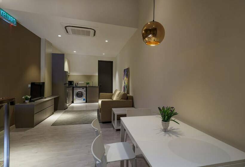 Lakosztály, Hutton Central Managed By The Ascott Limited